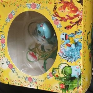 Pokemon sidekick statue